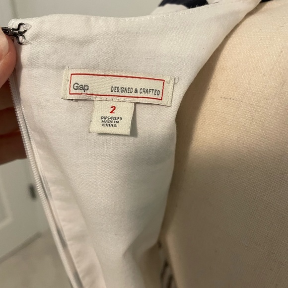 Gap classic dress size 2 - Picture 5 of 5